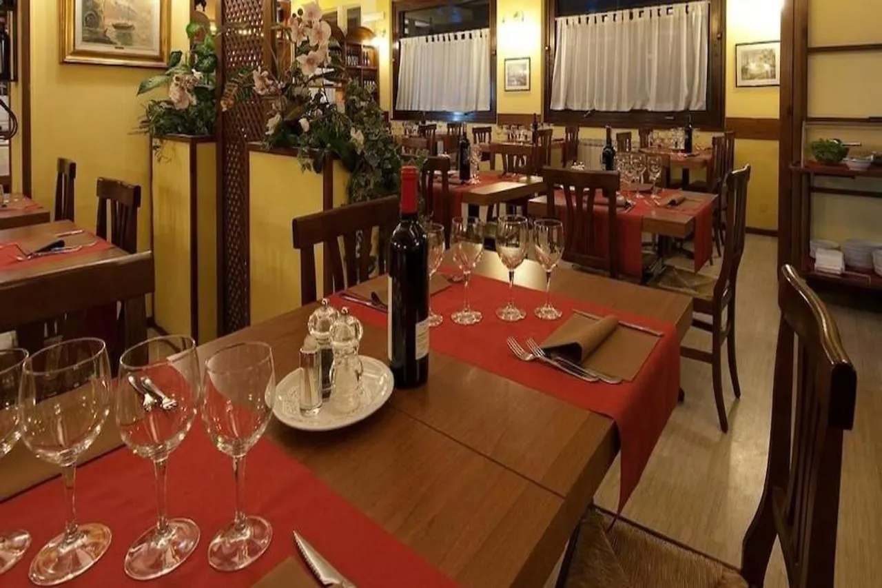 Hotel Ristorante Tre Leoni Somma Lombardo