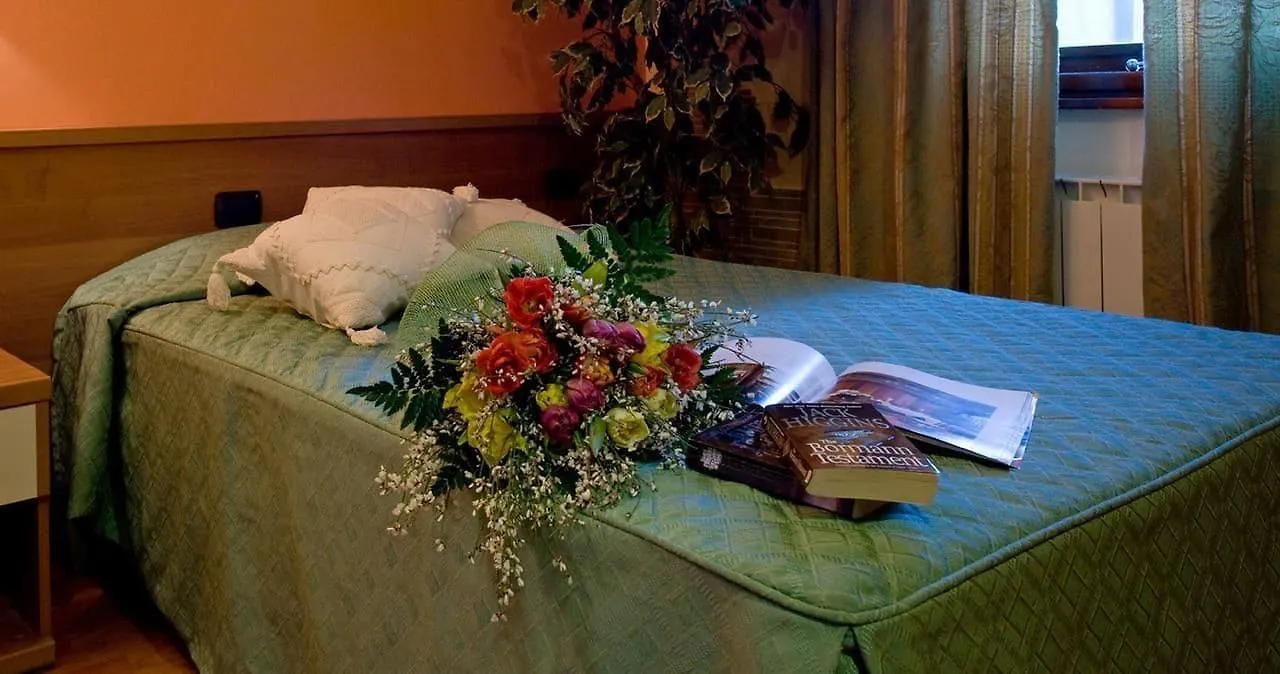 Hotel Ristorante Tre Leoni Somma Lombardo