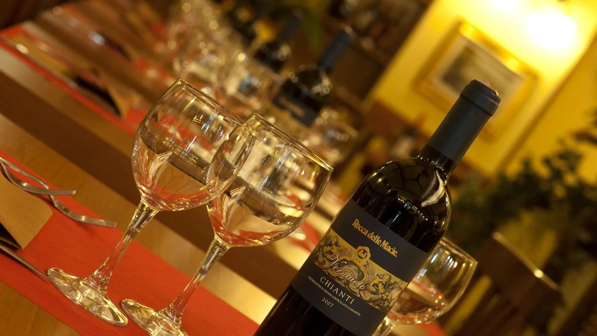Hotel Ristorante Tre Leoni Somma Lombardo İtalya